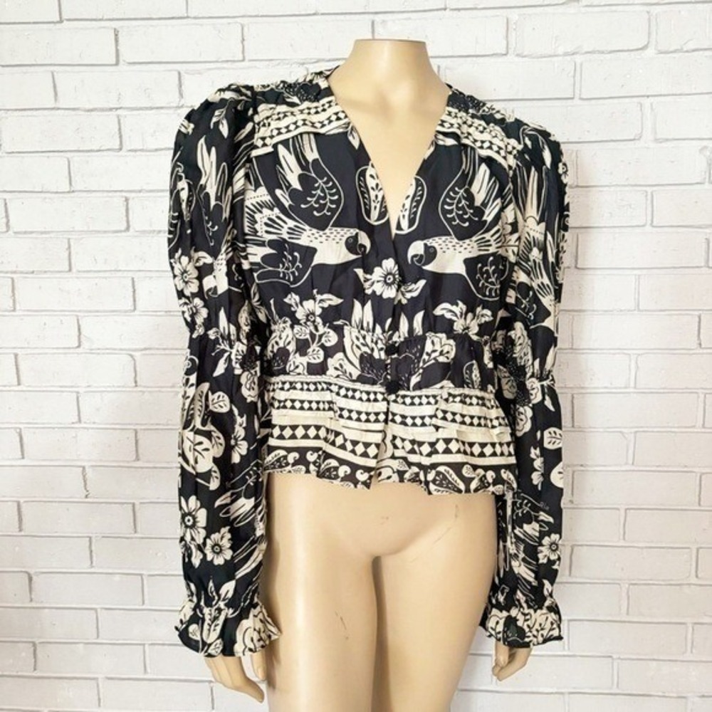 Farm Rio Black Cream Macaw Floral V-Neck Puff Sleeve Blouse Tropical NWT L
